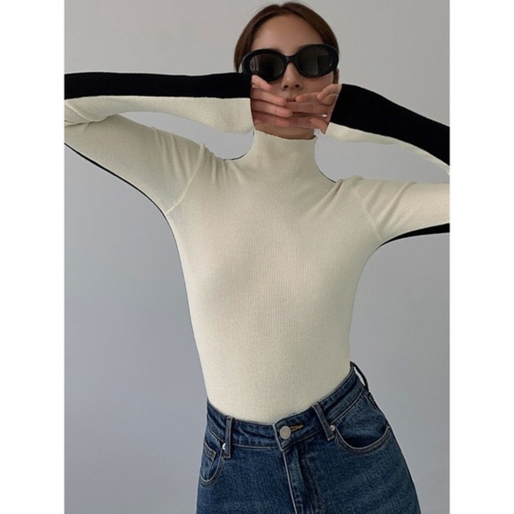 Commense Two Tone Double Sided Long Sleeve Knit Top size S